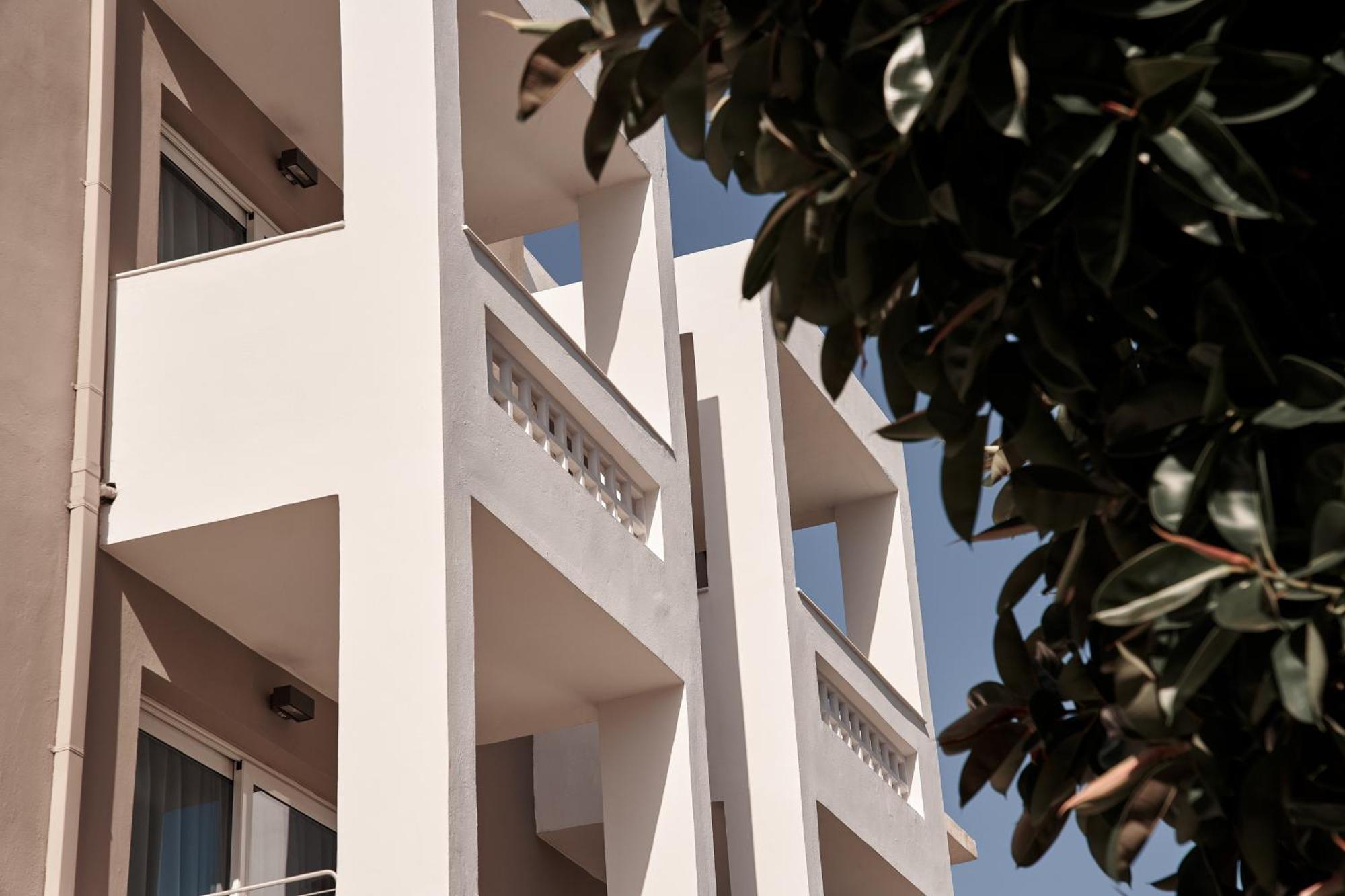 Troulis Apart-Hotel Bali  Exteriör bild
