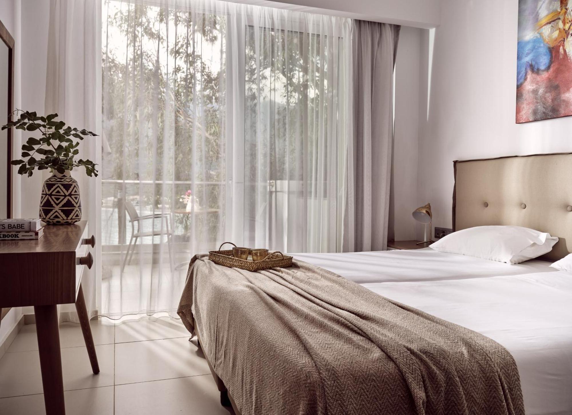 Troulis Apart-Hotel Bali  Exteriör bild