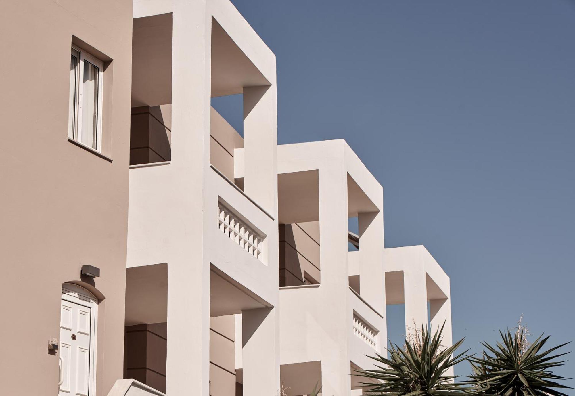Troulis Apart-Hotel Bali  Exteriör bild