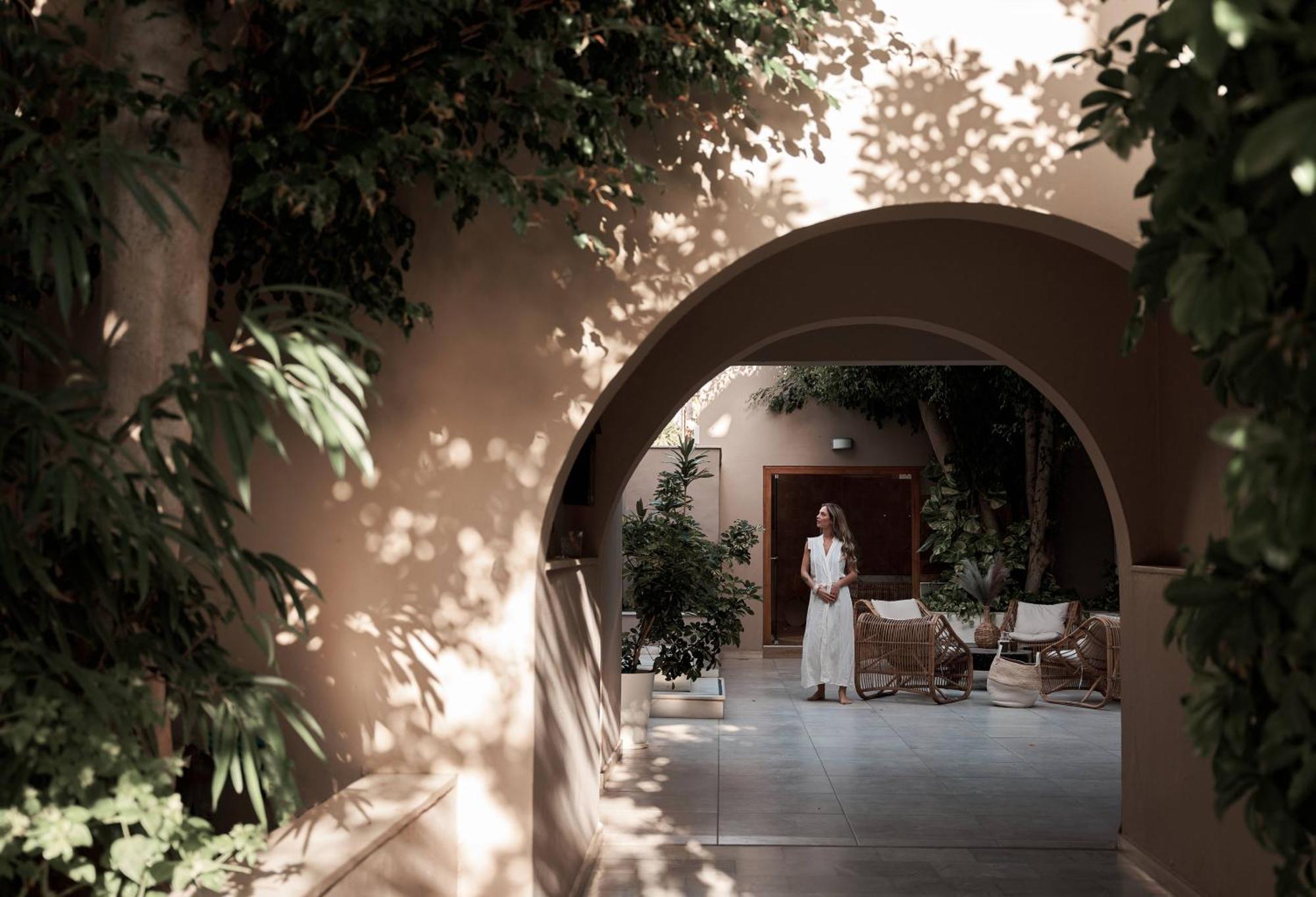 Troulis Apart-Hotel Bali  Exteriör bild