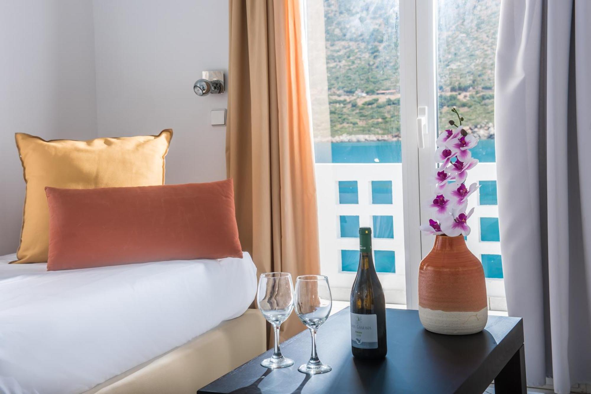 Troulis Apart-Hotel Bali  Rum bild